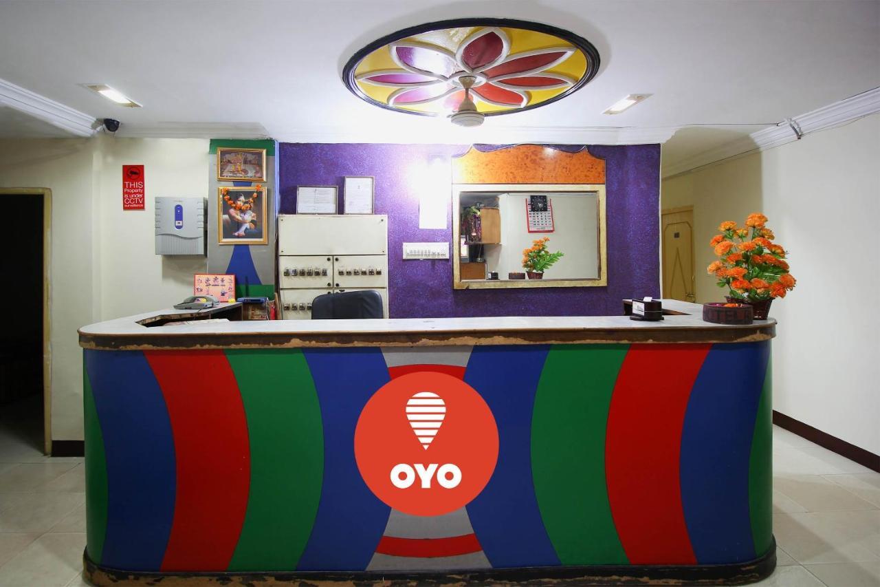 Oyo Hotel Blue Diamond Ahmedabad Luaran gambar