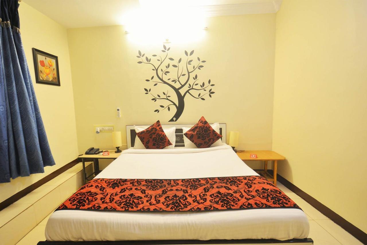 Oyo Hotel Blue Diamond Ahmedabad Luaran gambar