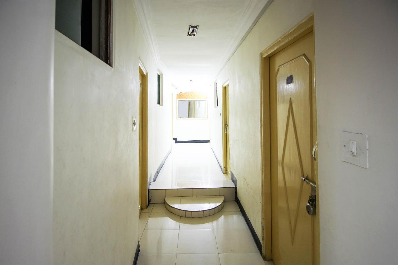 Oyo Hotel Blue Diamond Ahmedabad Luaran gambar
